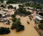 Presidente visita Acre e entrega casas a famílias atingidas pelas inundações