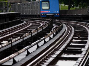 Linha azul do metrô de SP apresenta falhas na manhã desta sexta-feira