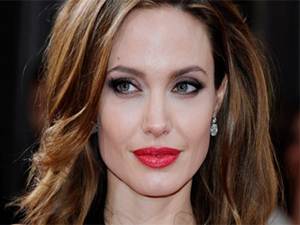 Foto de Brad Pitt faz Angelina Jolie querer cancelar seu casamento