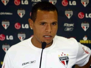 São Paulo e Corinthians: tricolor vence clássico e Luís Fabiano é destaque na partida
