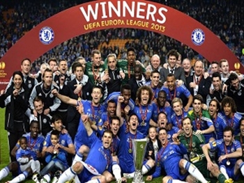 Chelsea vence Benfica nos acréscimos e é campeão da UEFA Europa League