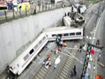 Maquinista é considerado culpado em acidente de trem na Espanha