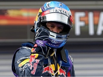 Vettel vence quarta prova seguida e se aproxima do tetracampeonato de Fórmula 1
