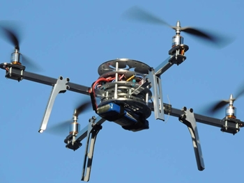 Facebook pretende investir em drones