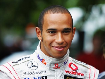 Fórmula 1: Vencedor da prova, Hamilton é o mais rápido em dia de testes no Bahrein