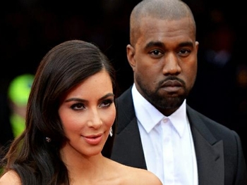 Kim Kardashian e Kanye West se casam em uma cerimônia sofisticada, mas para poucos convidados