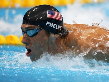Natação: Michael Phelps vence pela primera vez após volta às piscinas