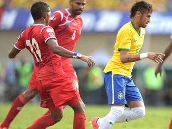 Brasil 1 x 0 Sérvia: Seleção vence no último teste antes da Copa do Mundo 2014