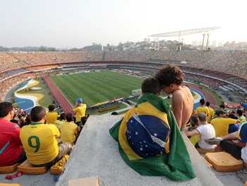 Seleção Brasileira faz último teste, diante da Sérvia, antes da estreia na Copa do Mundo 2014